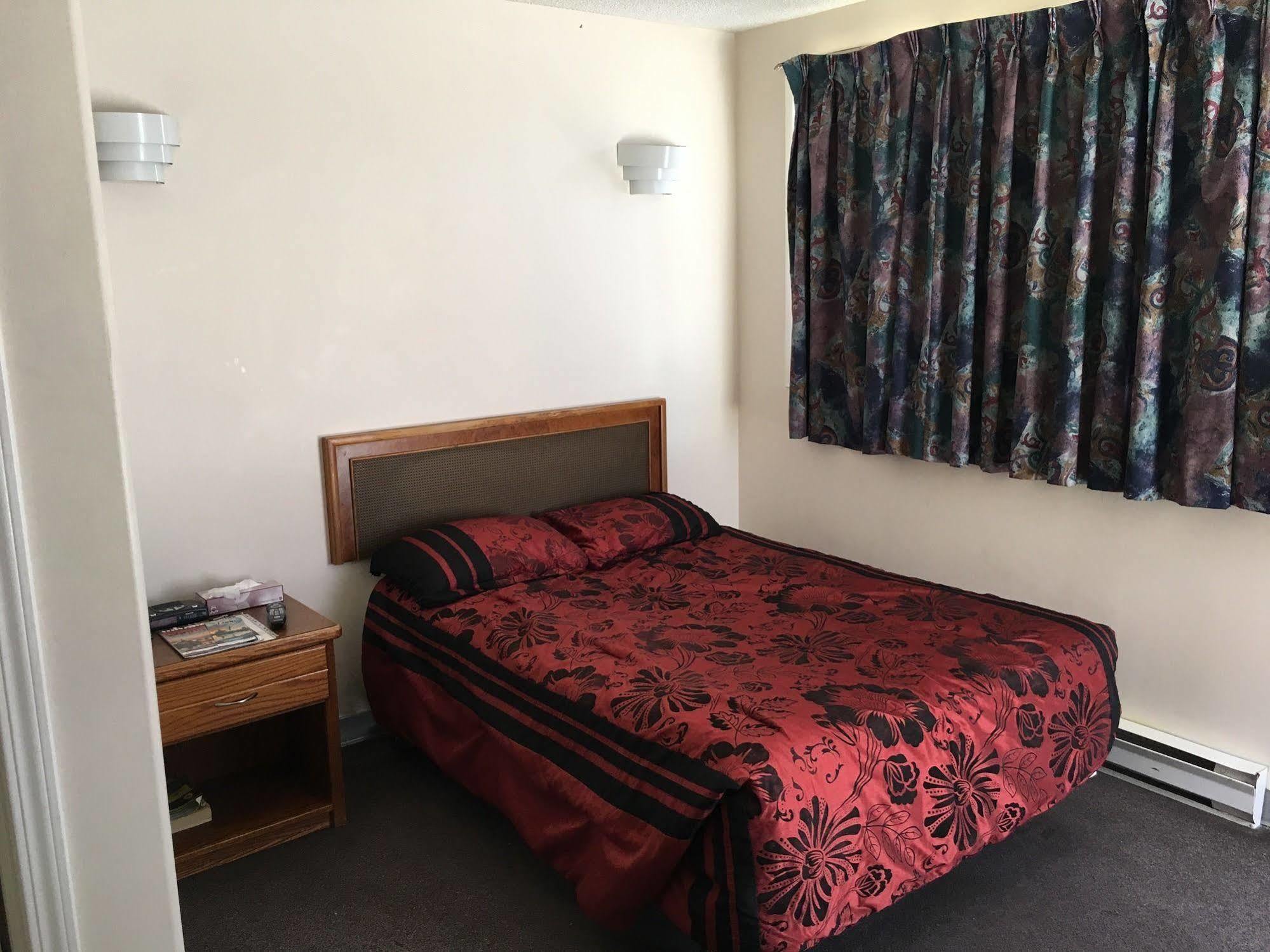 The Capri Motel Виннипег Экстерьер фото